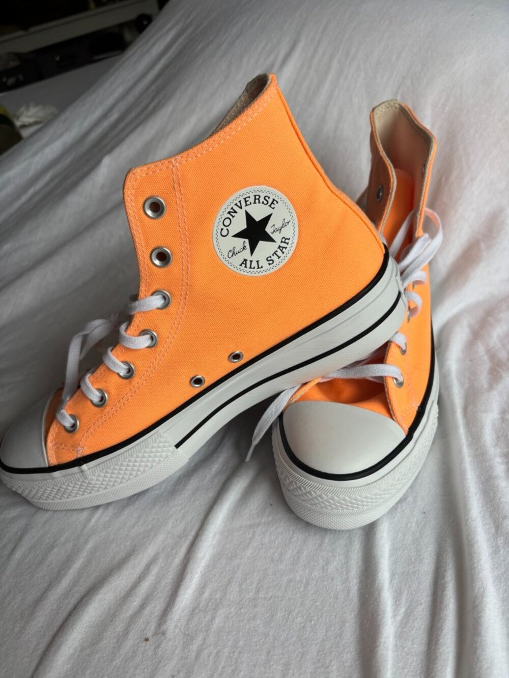 Converse Chuck Taylor All Star Lift Platform High Tops Peach Beam Women’s 9.5